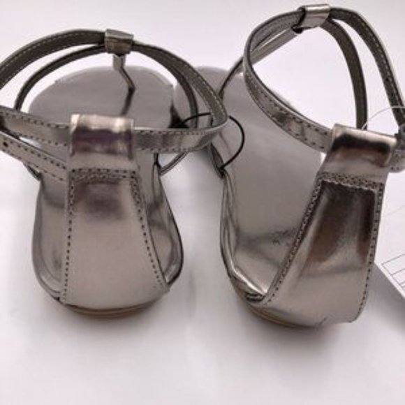 Shoes - Picture 5 of 5